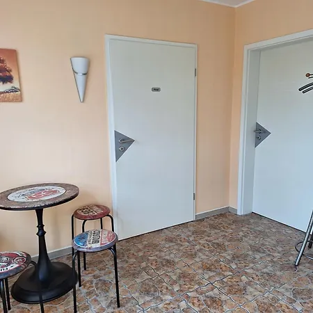 Ferienhaus Kleines Schmuckstueck - Haus *