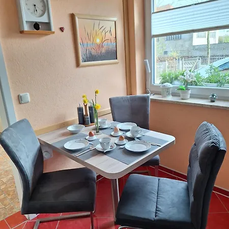Kleines Schmuckstueck - Haus *